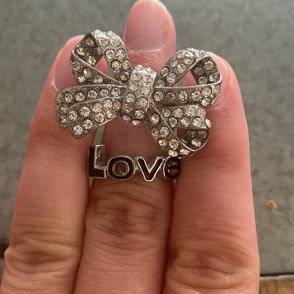 Bow and love rings